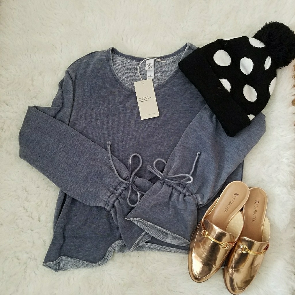 NWT alterntive apparel grey/blue sweater